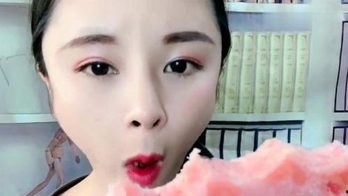 网红吃瓜美女图片高清,高清美照惊艳众人