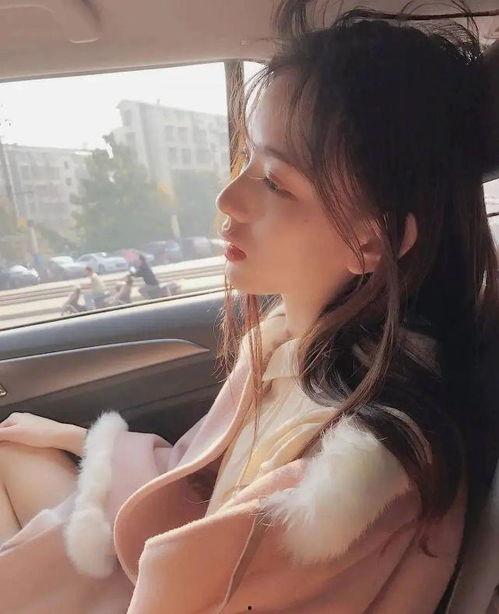 吃瓜女网红头像高清图,揭秘吃瓜女网红高清头像背后的魅力